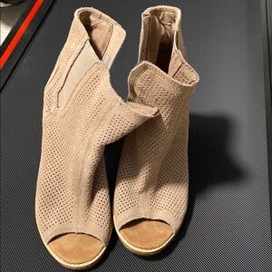 Women's Beige Peep-Toe Ankle Boots